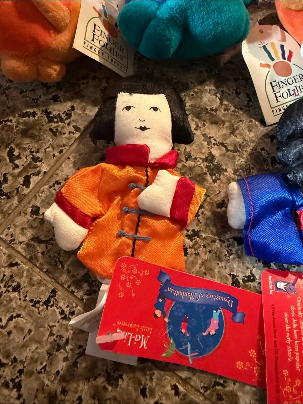 Dynamics of Manhattan Mei-Ling & Kiki VTG Finger Puppets & Finger Follies Fish